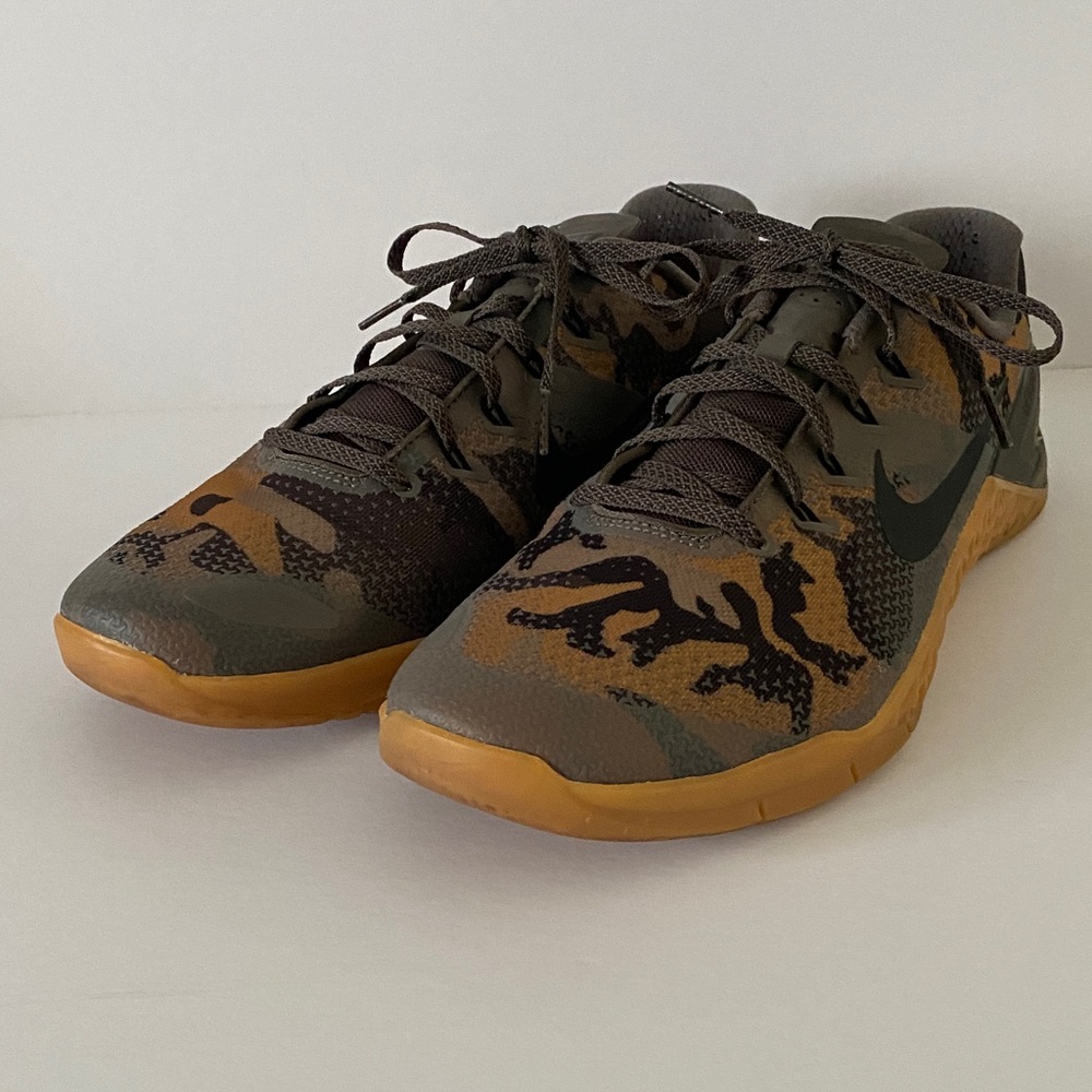 Nike Metcon 4 Men's Brown and Black Athletic Shoes